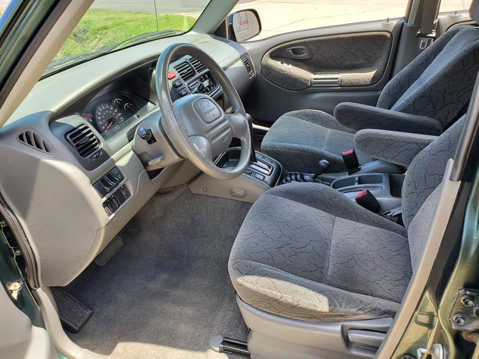 2002 Chevrolet Tracker Image 7