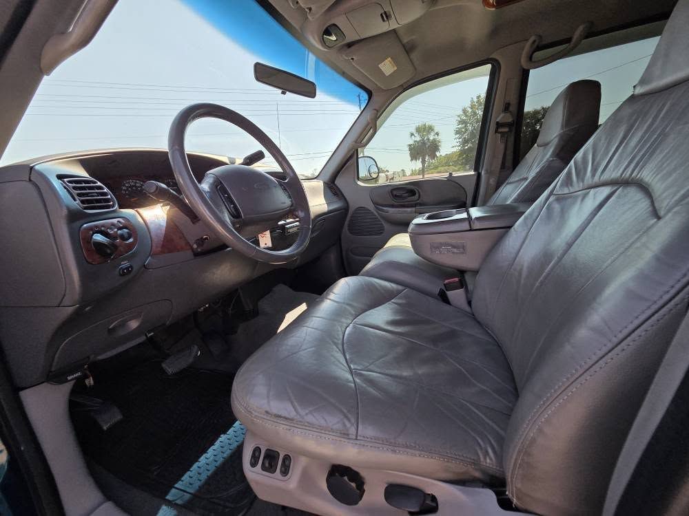 2001 Ford F-150 Image 17