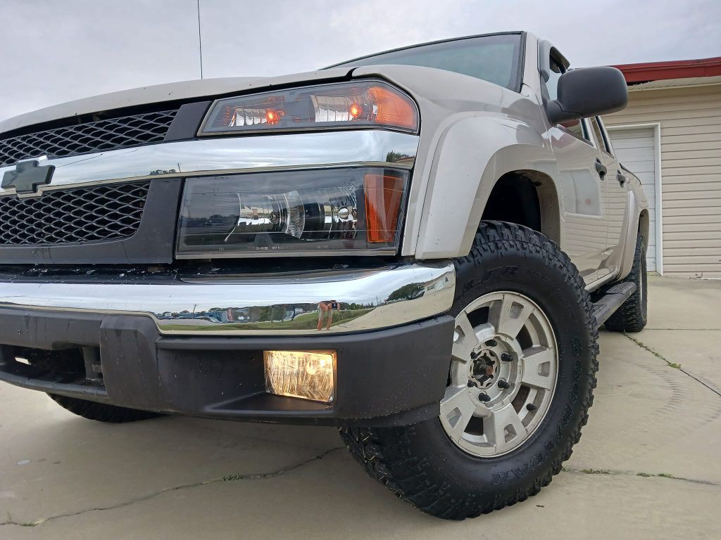 2007 Chevrolet Colorado Image 2