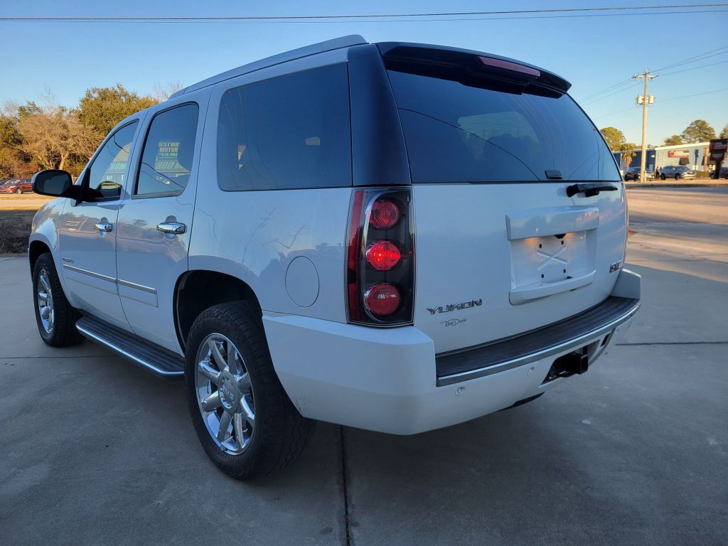 2011 GMC Yukon Image 7