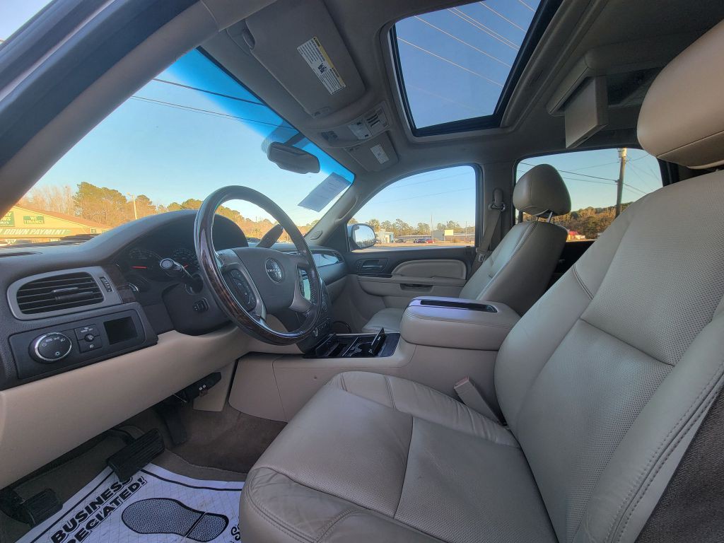 2011 GMC Yukon Image 9