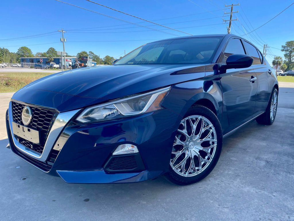 2019 Nissan Altima Image 11