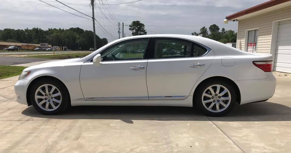 2009 Lexus LS Image 6