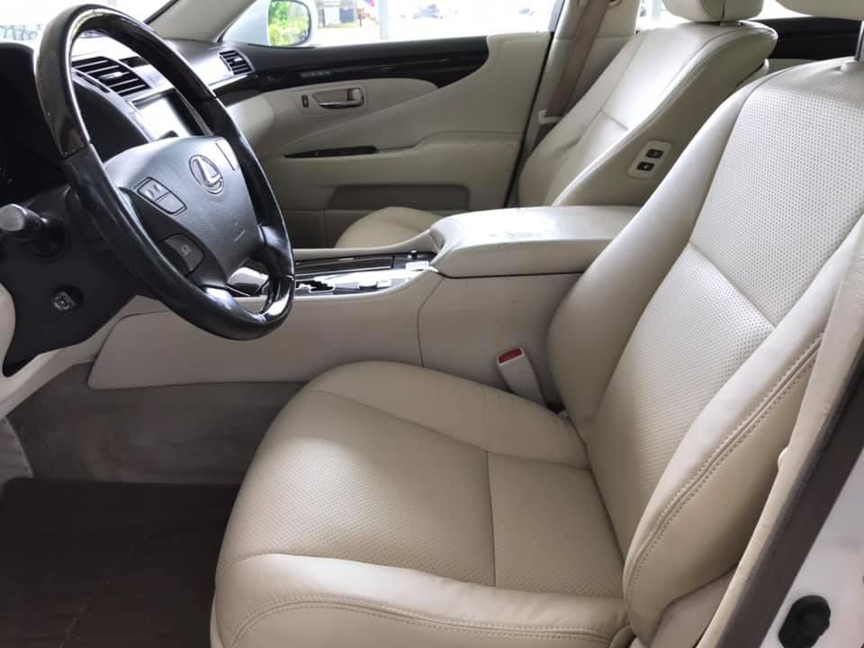 2009 Lexus LS Image 10
