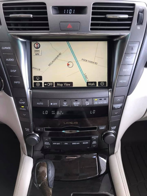 2009 Lexus LS Image 14