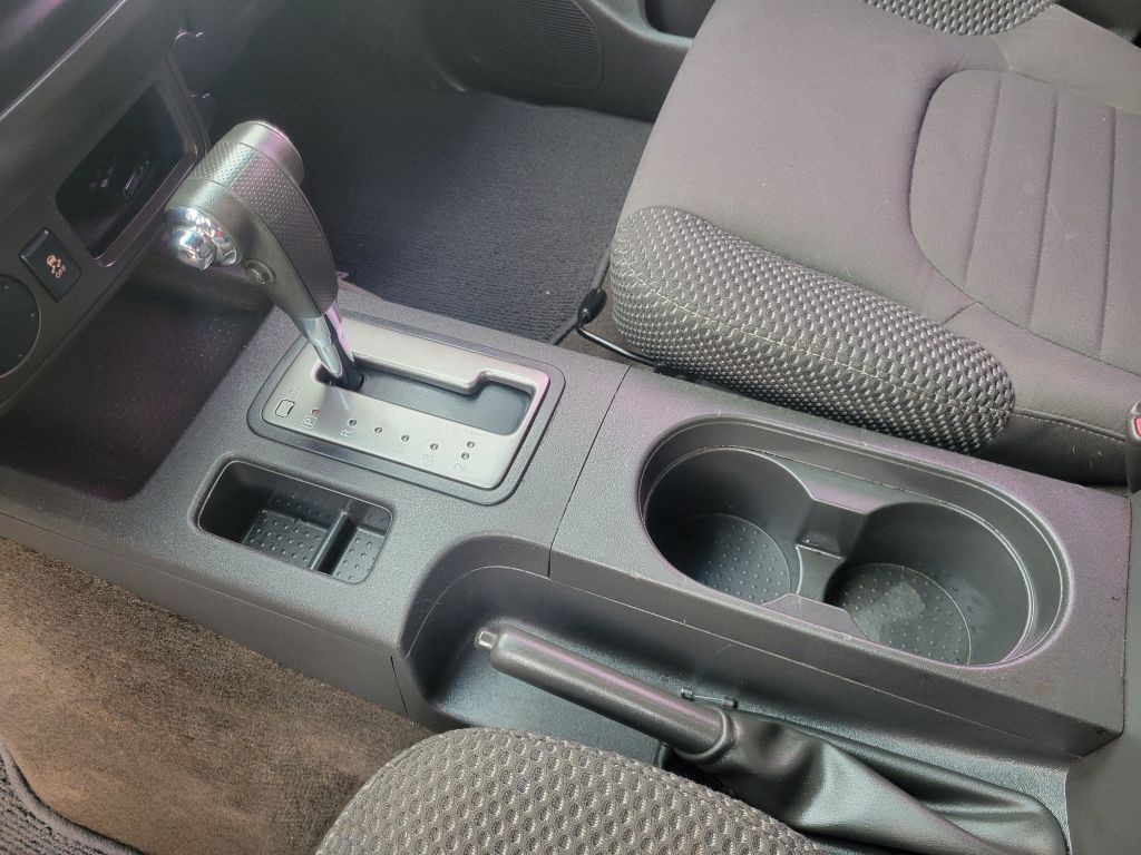 2013 Nissan Frontier Image 16