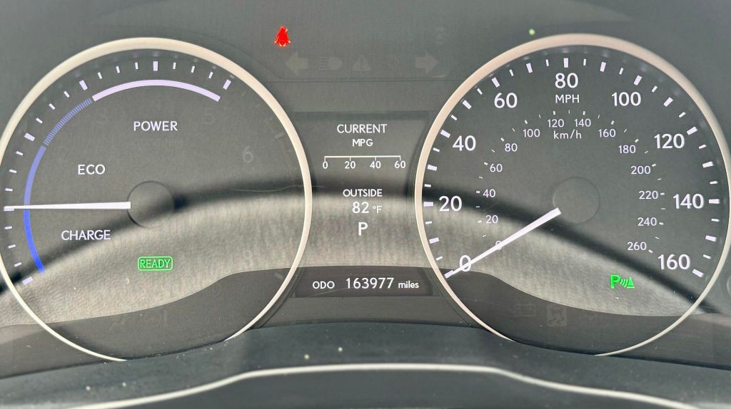 2013 Lexus ES 300 Image 2