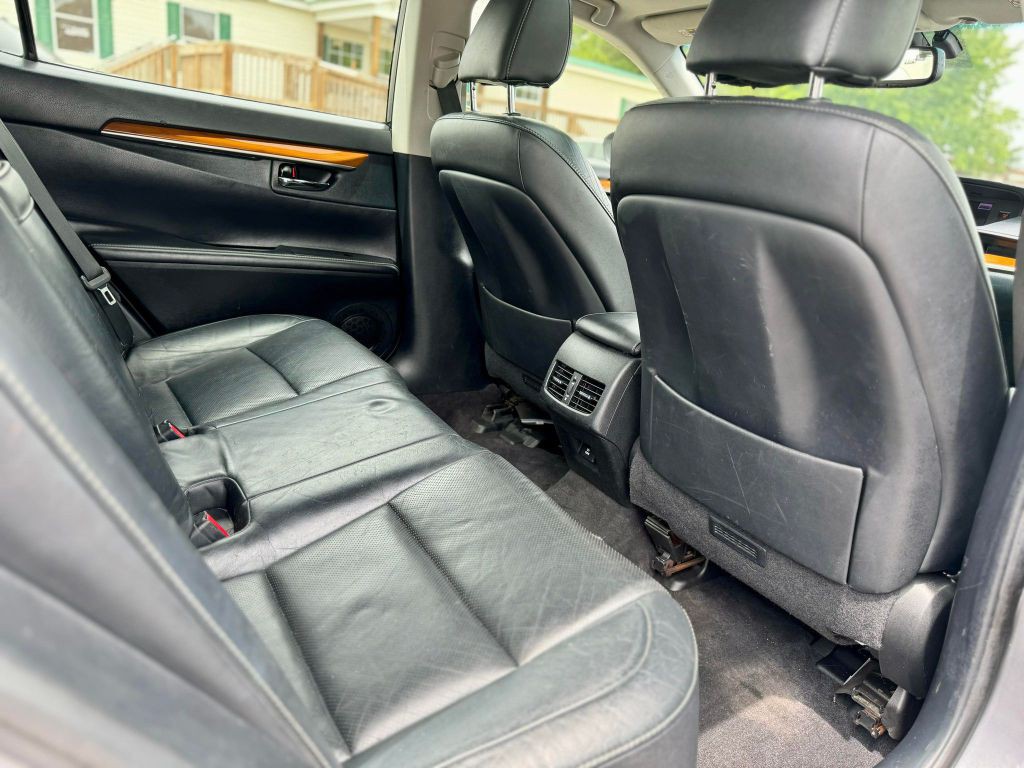 2013 Lexus ES 300 Image 10