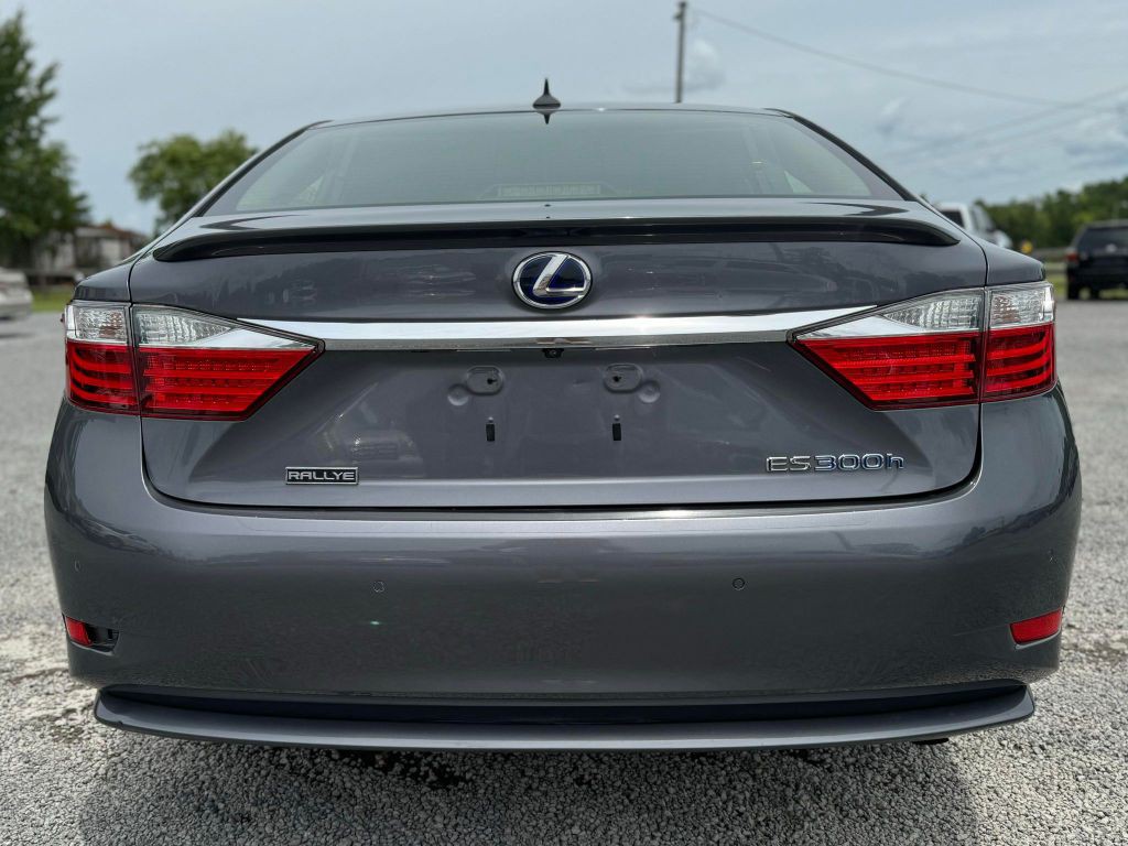 2013 Lexus ES 300 Image 15