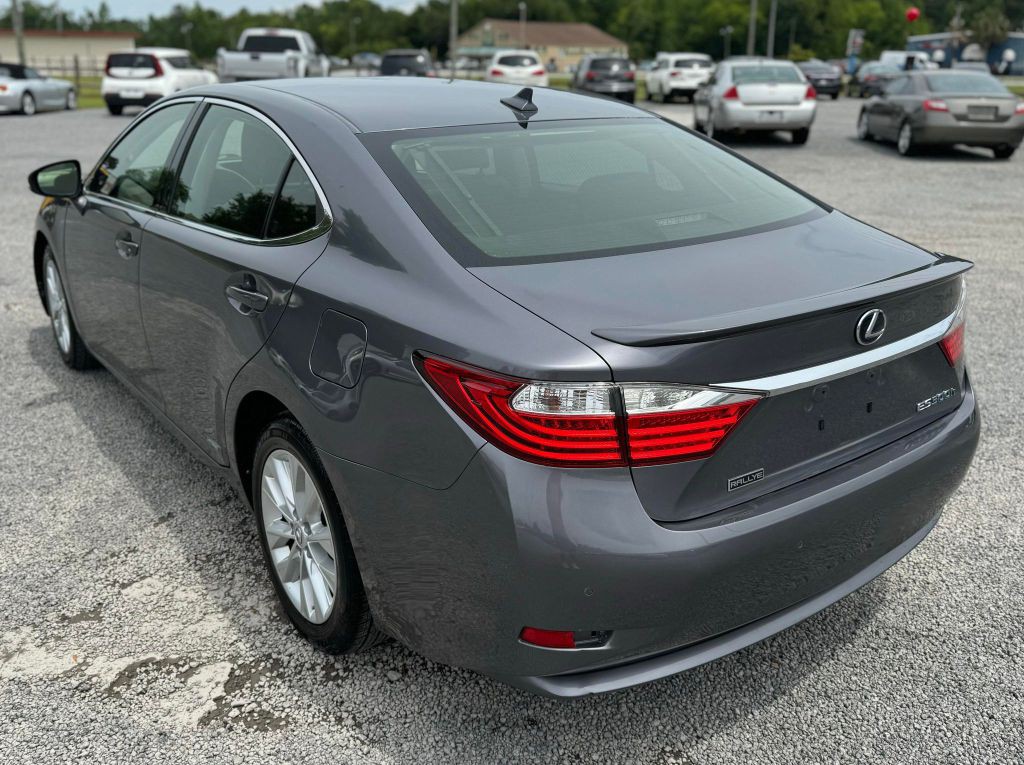 2013 Lexus ES 300 Image 17