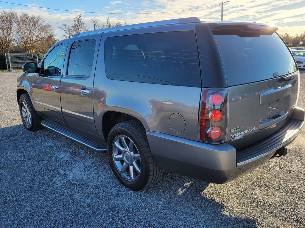 2012 GMC Yukon Image 7