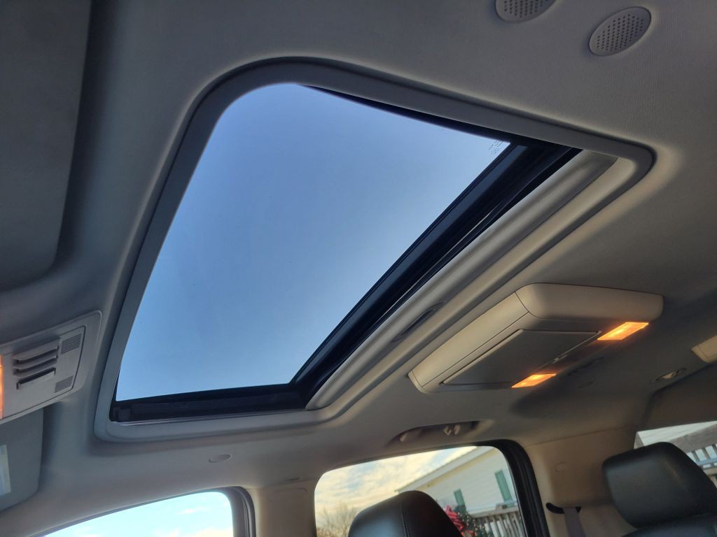 2012 GMC Yukon Image 18