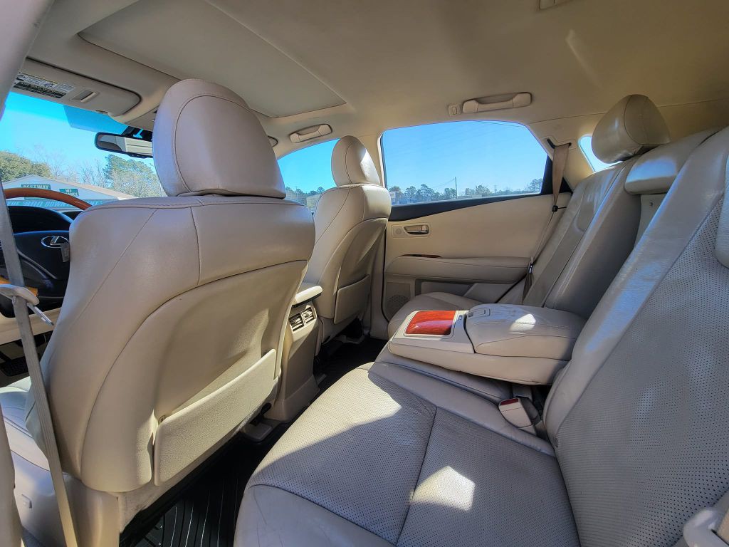 2012 Lexus RX Image 16