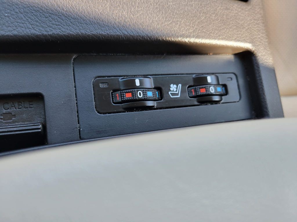 2012 Lexus RX Image 21