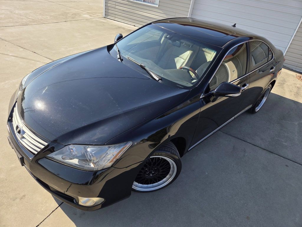 2012 Lexus ES 350 Image 13