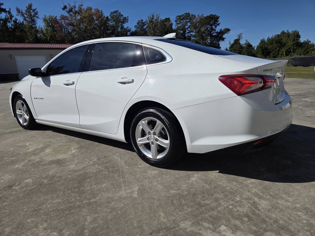 2022 Chevrolet Malibu Image 4