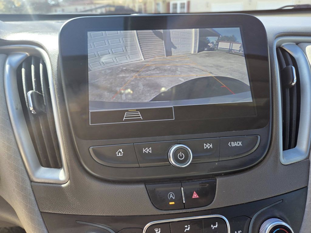 2022 Chevrolet Malibu Image 17