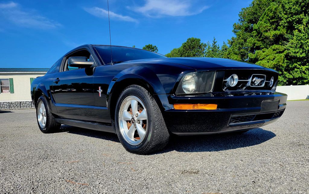 2007 Ford Mustang Image 4