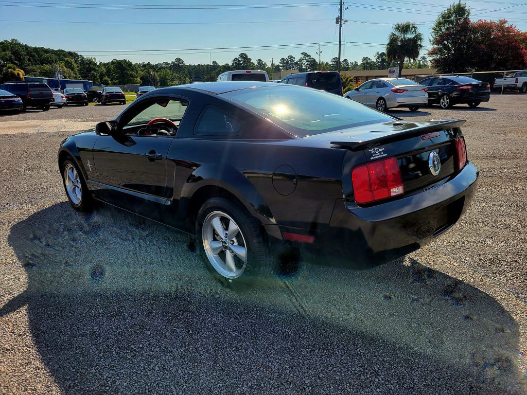 2007 Ford Mustang Image 8