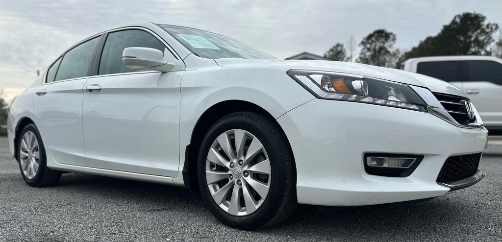 2013 Honda Accord Image 1