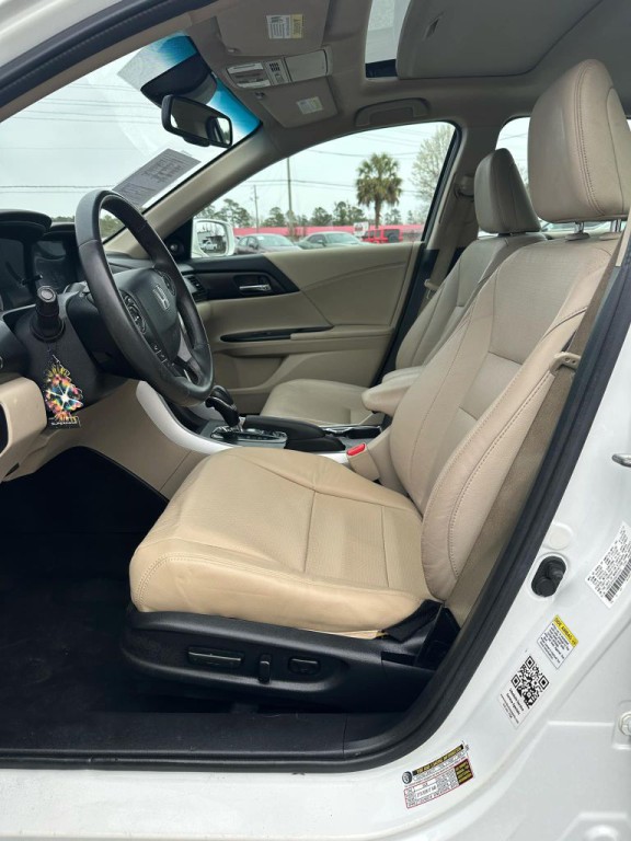 2013 Honda Accord Image 12
