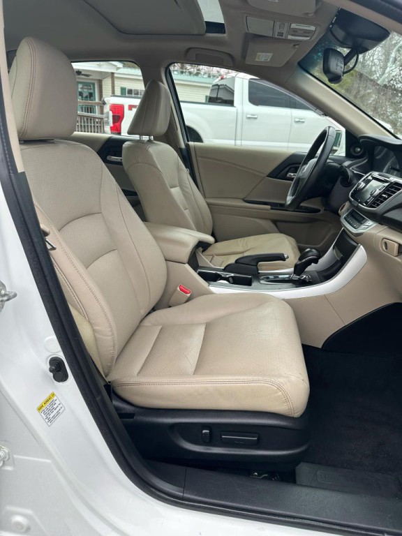 2013 Honda Accord Image 15