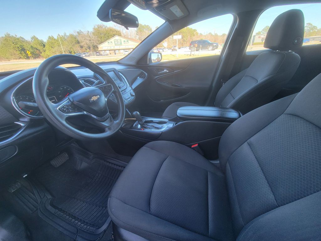 2016 Chevrolet Malibu Image 10