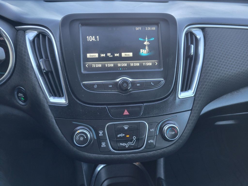 2016 Chevrolet Malibu Image 14