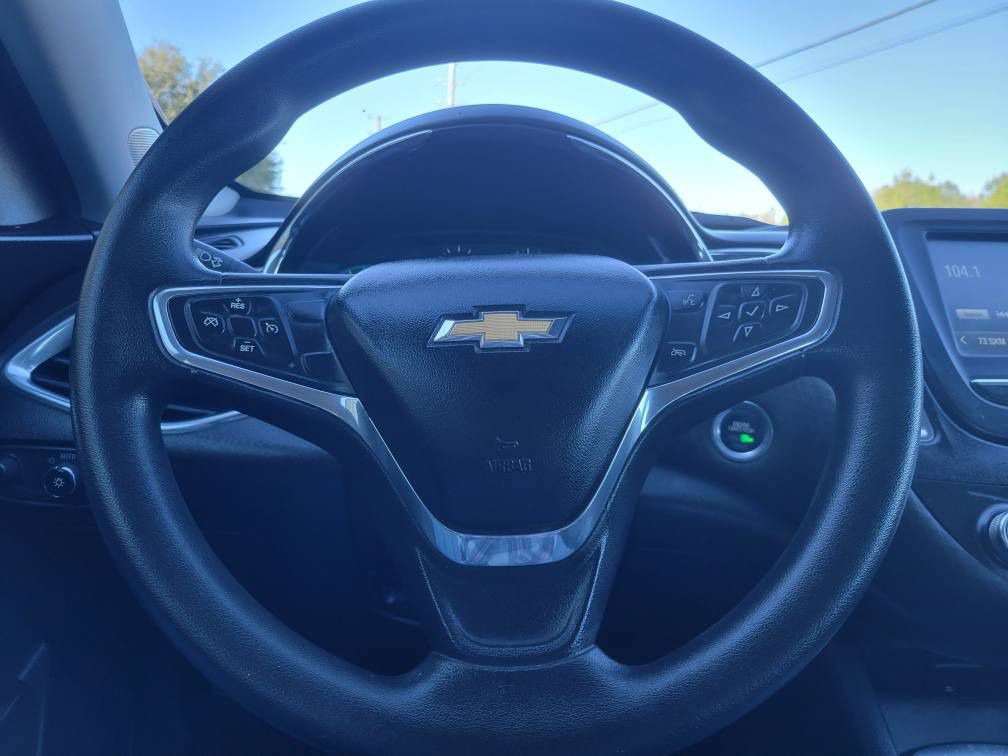 2016 Chevrolet Malibu Image 17