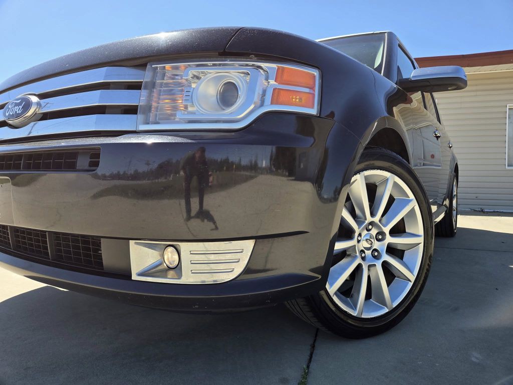 2011 Ford Flex Image 2