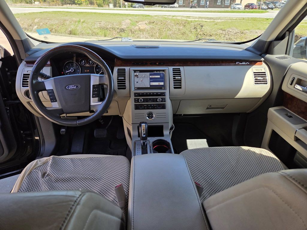 2011 Ford Flex Image 14