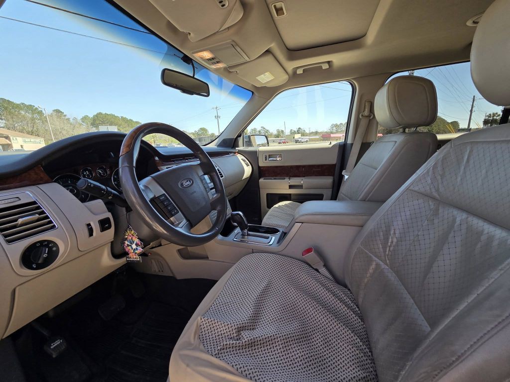 2011 Ford Flex Image 10