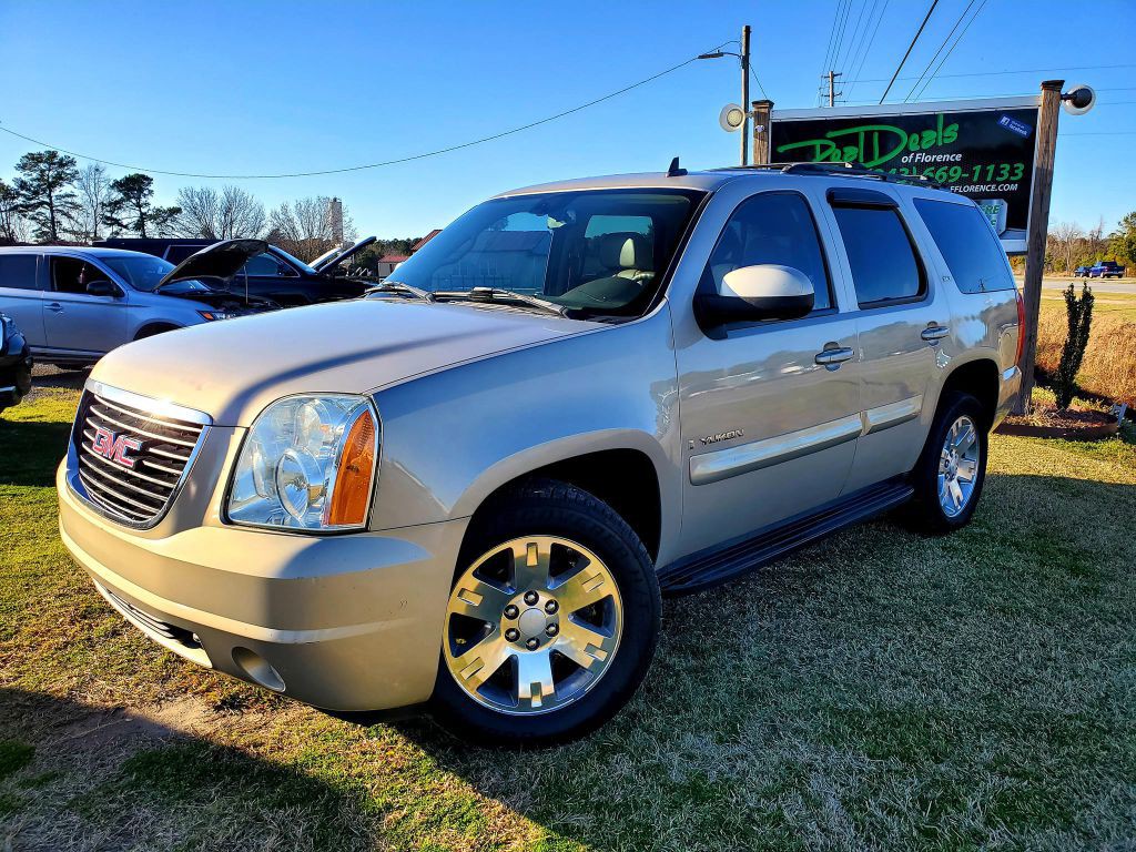 2007 GMC Yukon Image 2