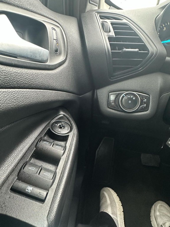 2017 Ford Escape Image 13