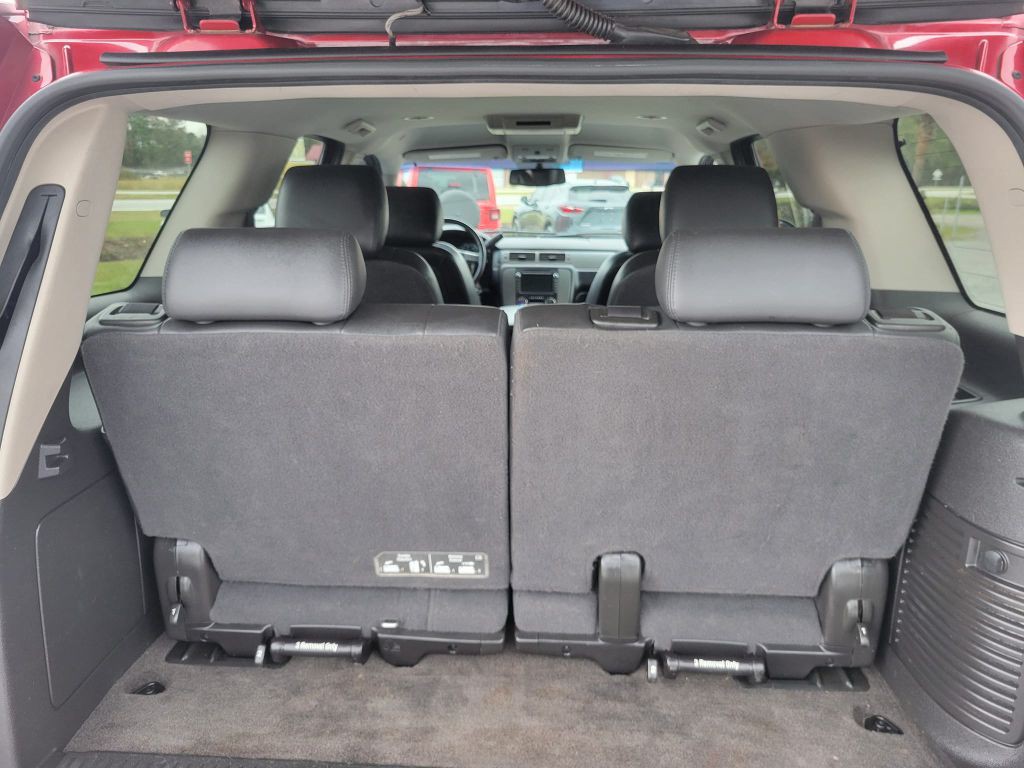 2012 Chevrolet Tahoe Image 11