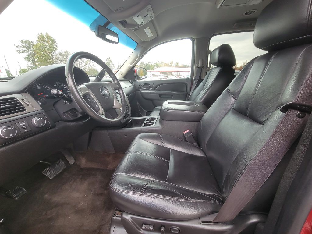 2012 Chevrolet Tahoe Image 12