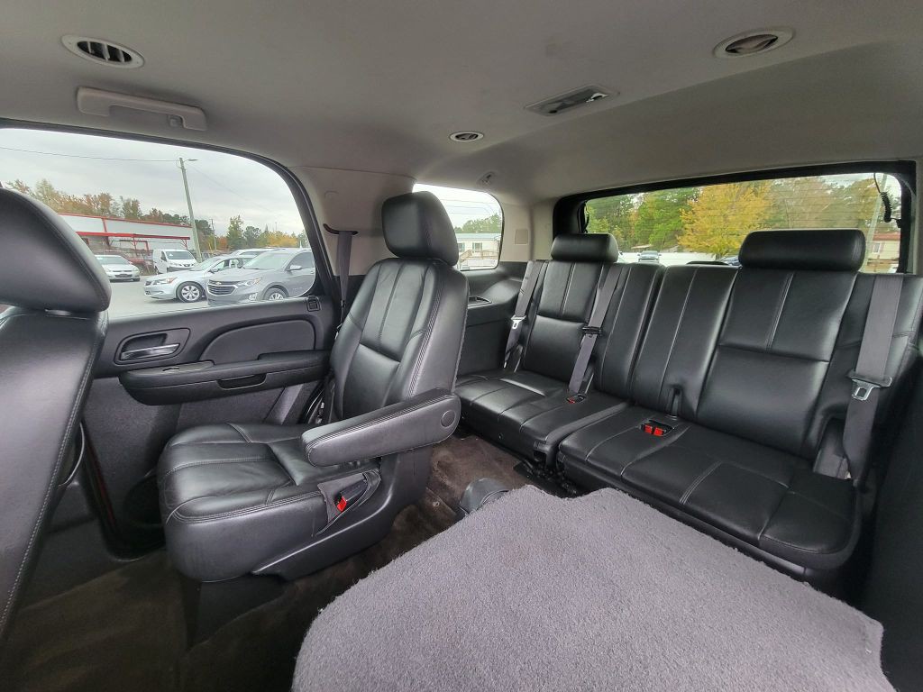 2012 Chevrolet Tahoe Image 14