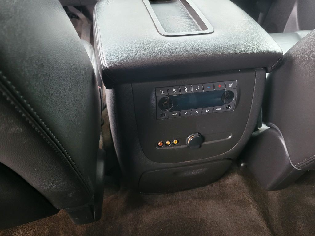 2012 Chevrolet Tahoe Image 17