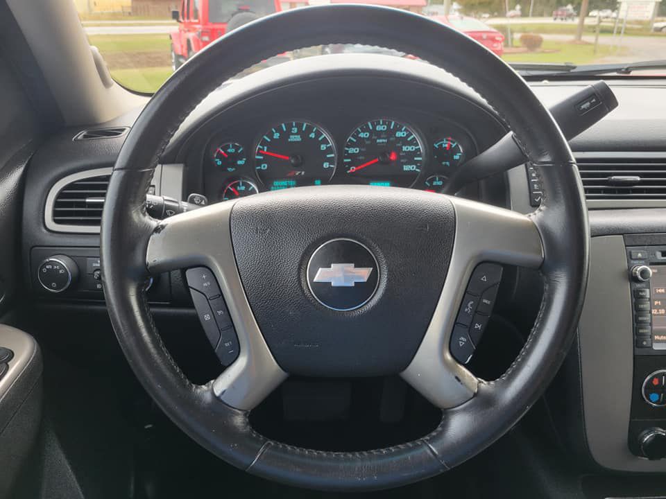 2012 Chevrolet Tahoe Image 23