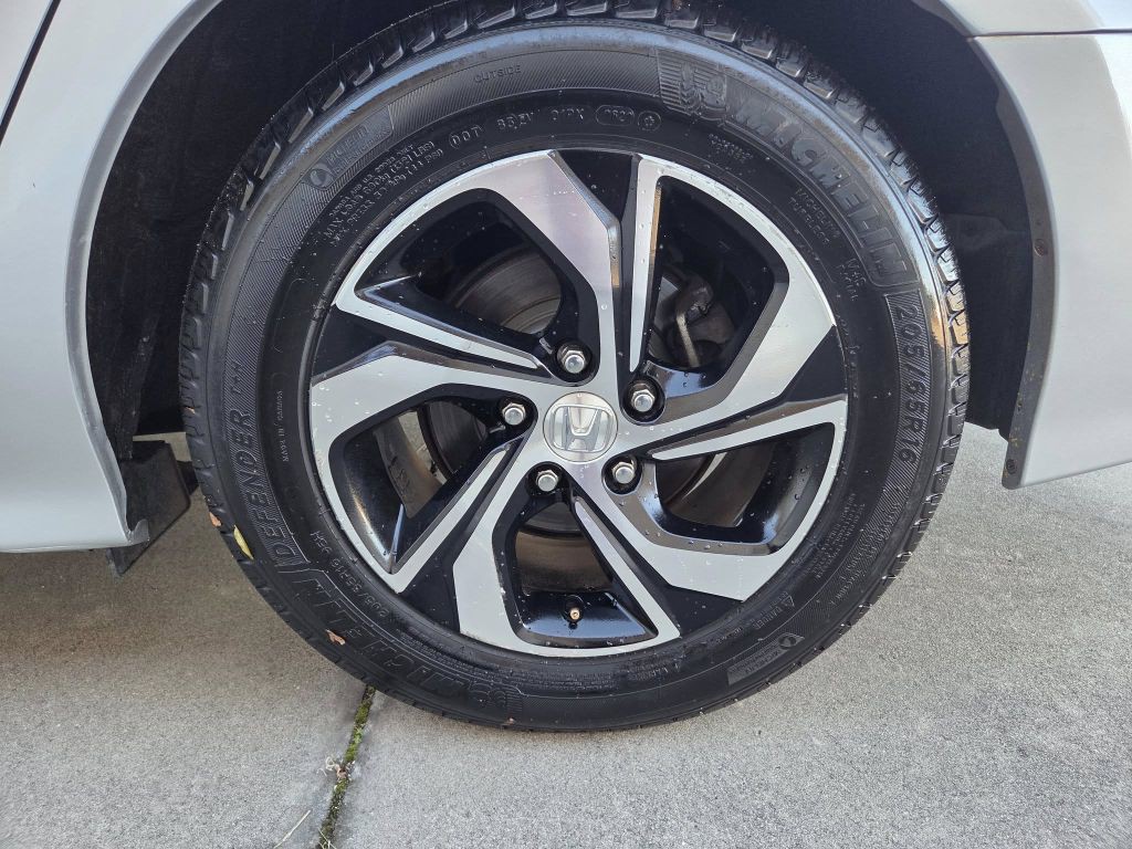 2012 Honda Accord Image 13