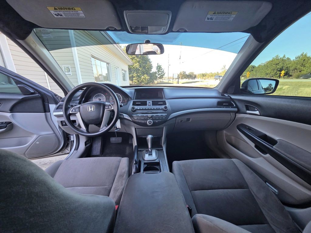 2012 Honda Accord Image 16