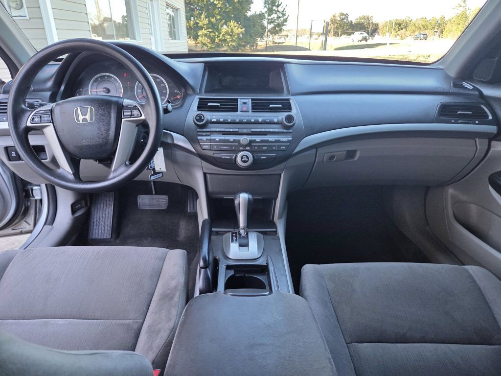2012 Honda Accord Image 17