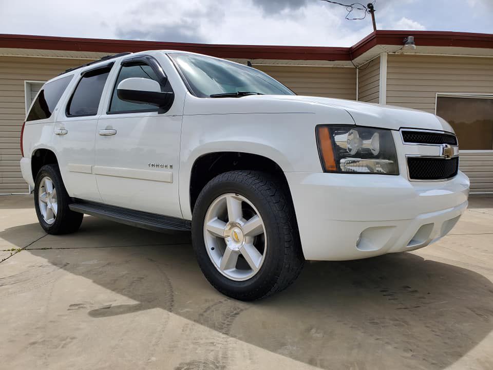 2008 Chevrolet Tahoe Image 2