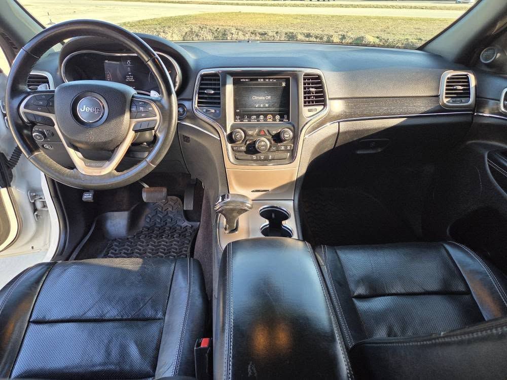 2015 Jeep Grand Cherokee Image 11