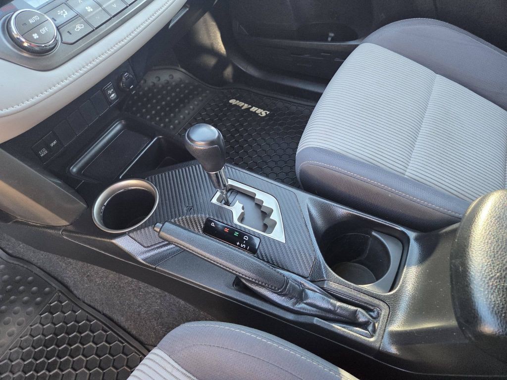 2014 Toyota Rav4 Image 15