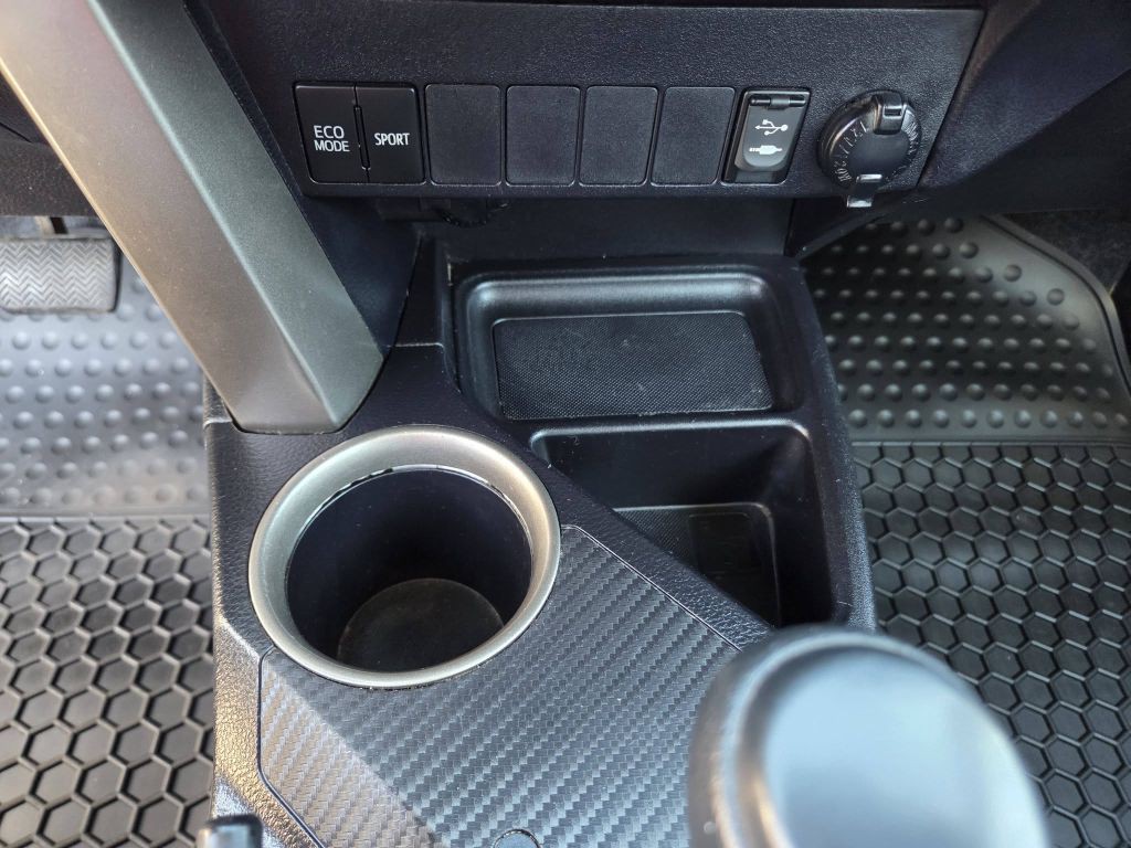 2014 Toyota Rav4 Image 16
