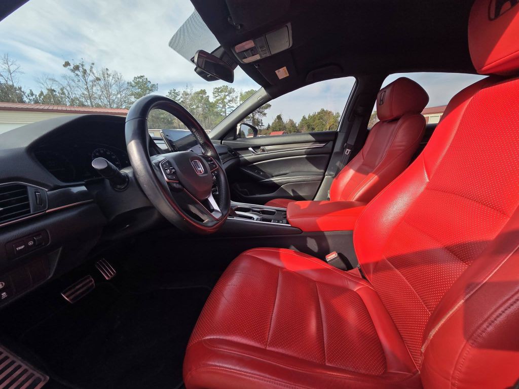 2018 Honda Accord Image 13