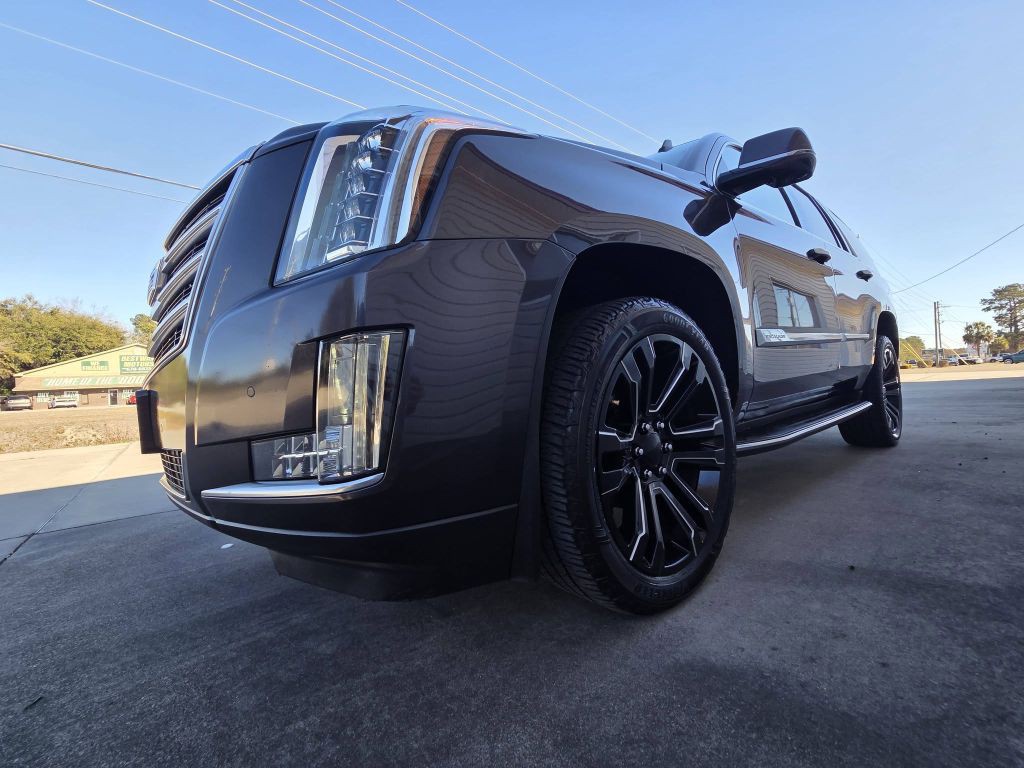 2016 Cadillac Escalade Image 8