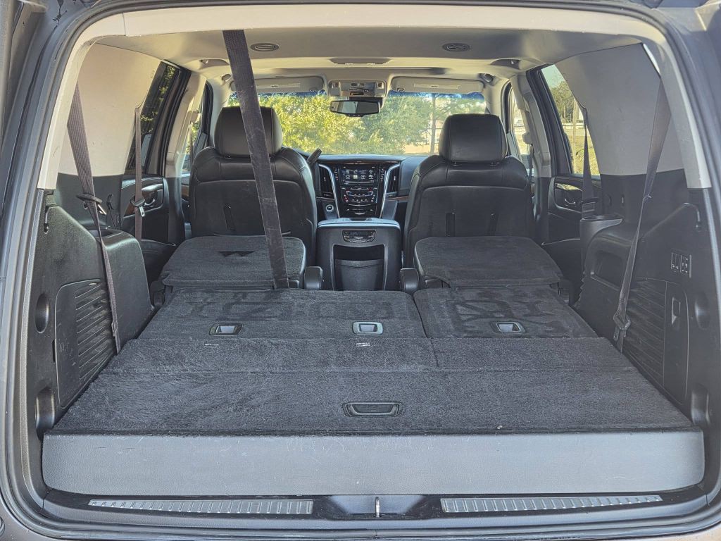 2016 Cadillac Escalade Image 14