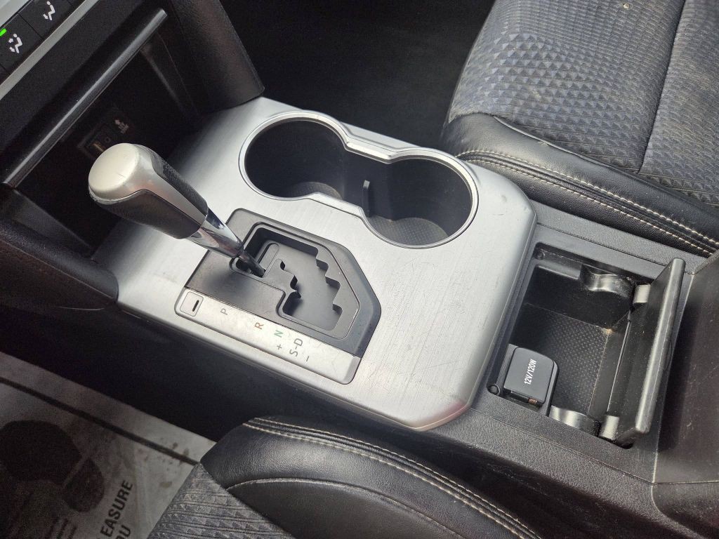 2014 Toyota Camry Image 13